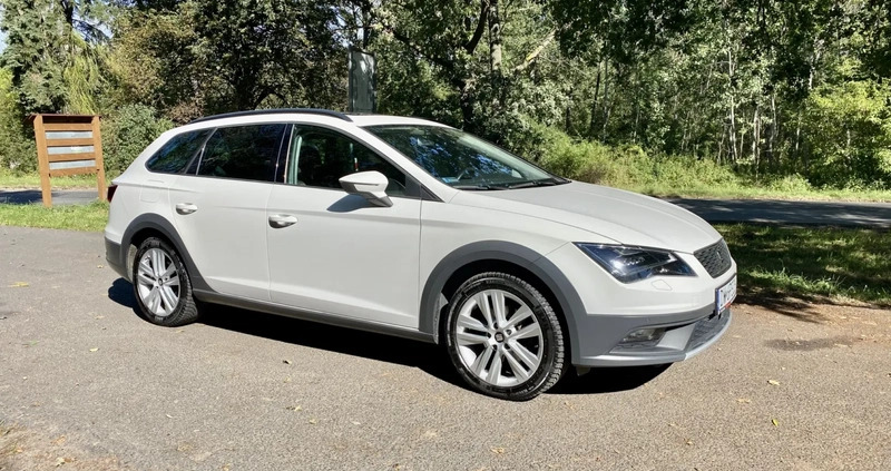 Seat Leon cena 60300 przebieg: 158020, rok produkcji 2015 z Wrocław małe 211